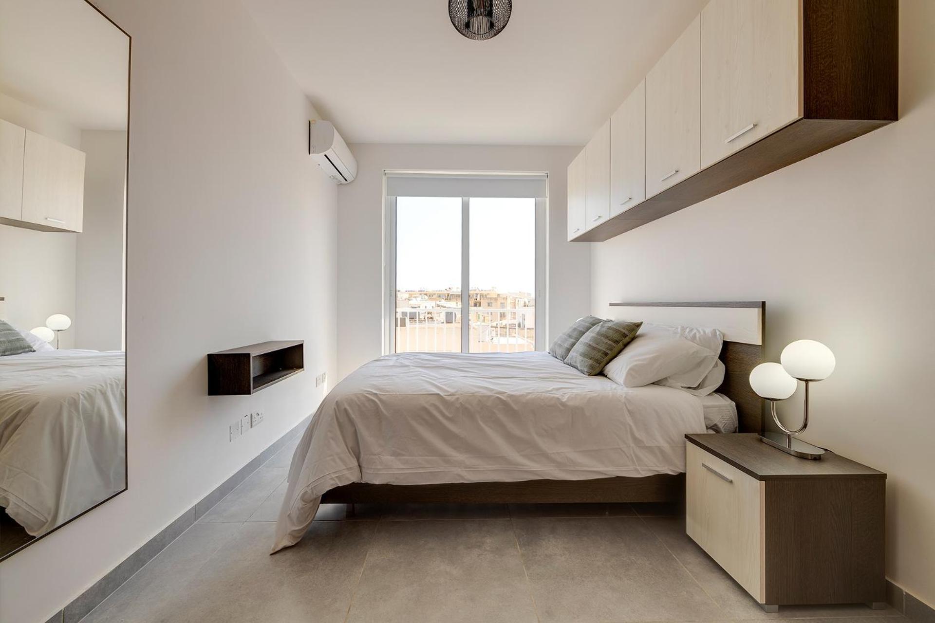 Stunning 2Br Holiday Penthouse In Central Сліма Екстер'єр фото